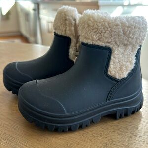 NWT Zara Toddler Fleece Lined Snow Boots - Size 8